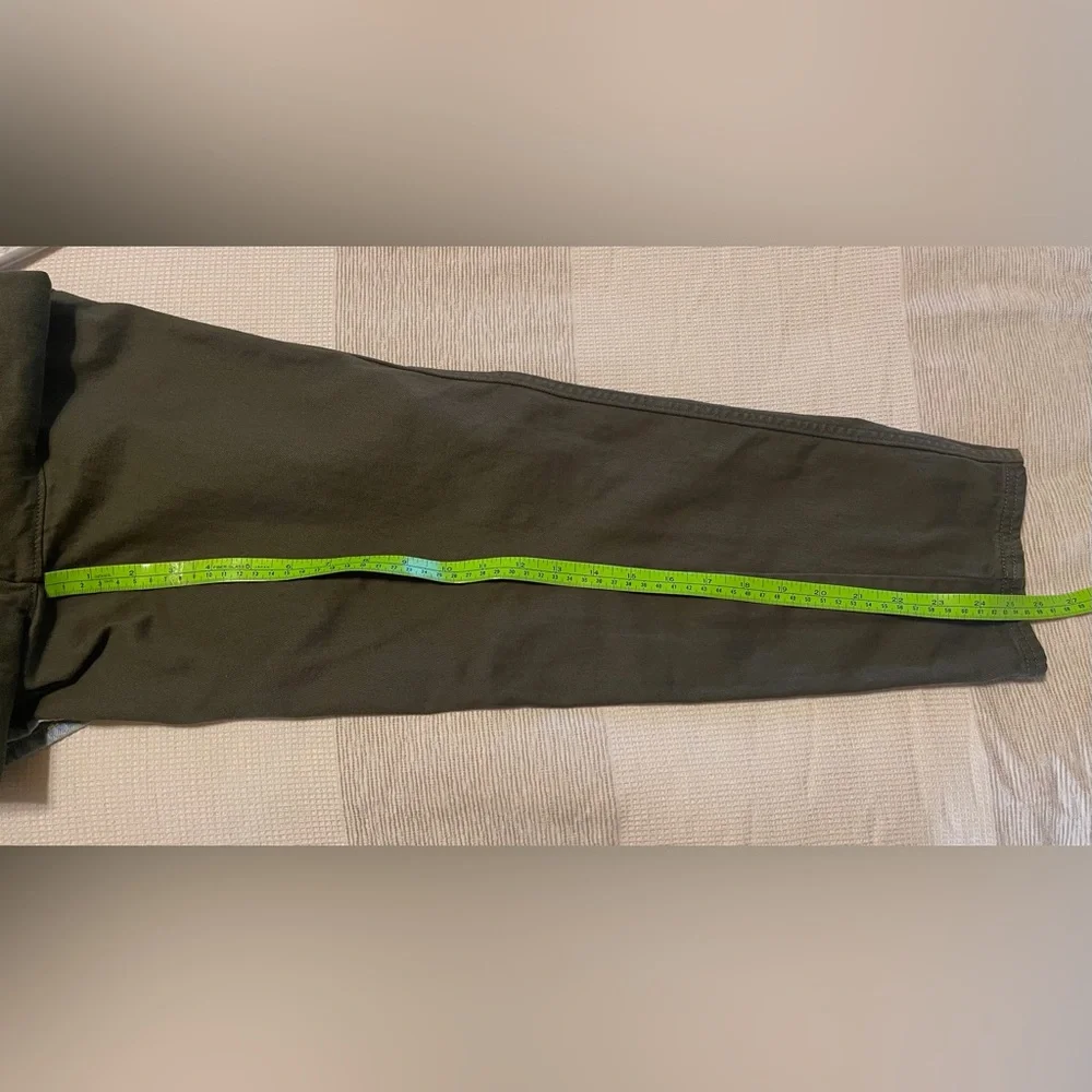 Banana Republic Dark Olive Green Ankle Pants with Cargo style, Size 10 - Picture 9 of 11